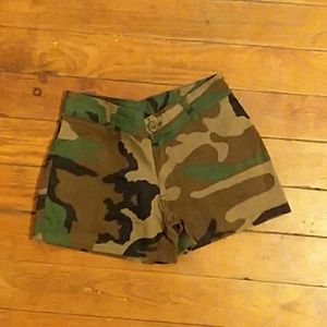 Rotnco camo shorts